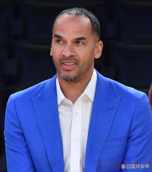 开云官方网站:独行侠传闻:尼科·哈里森如何说服杜蒙促成卢卡·东契奇的交易 开云官方网站:独行侠传闻:尼科·哈里森如何说服杜蒙促成卢卡·东契奇的交易