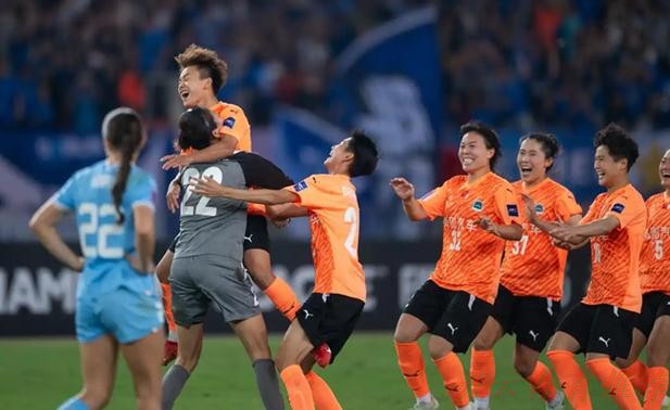 开云官方网站：2021女超联赛落下帷幕 武汉车谷江大逆转夺冠