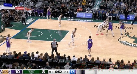 开云体育世界杯动态：外线“双核”轮流发力 湖人客场大胜雄鹿